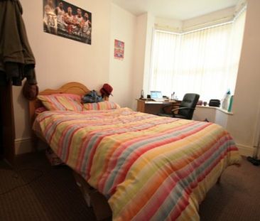 5 Bed - All Inclusive Student Property - Photo 3
