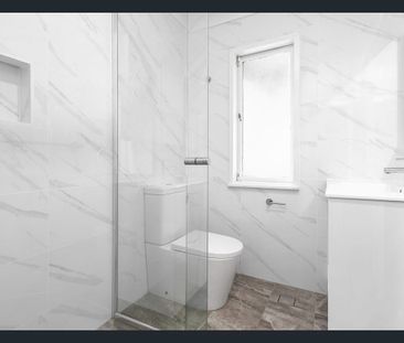 Charming Home in Lethbridge Park - Photo 5