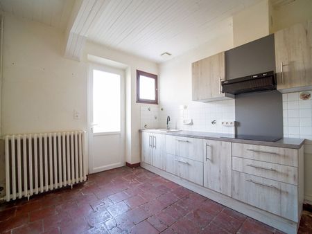 Location Maison 4 pièces 114m² - Photo 2