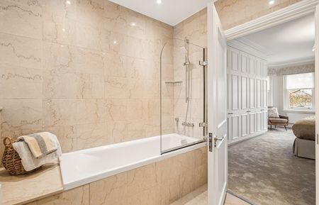 Gloucester Road, SW7, London - Photo 4