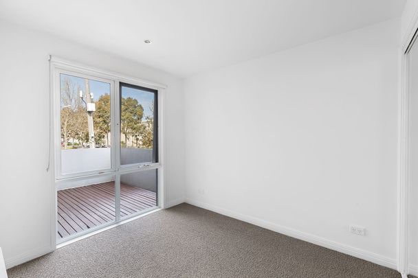 3/33 Princes Street, Port Melbourne. - Photo 1