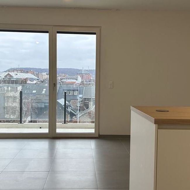 Appartement te huur in Liège voor € 950 met 1 slaapkamer - Photo 1