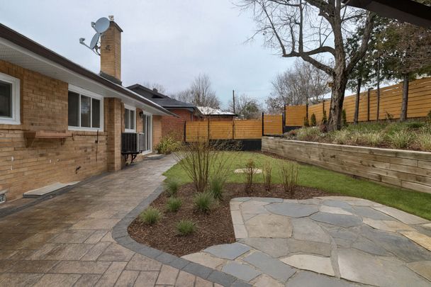 For Lease - 20 Burnview Crescent Unit# Main Floor, Toronto, Ontario - Photo 1