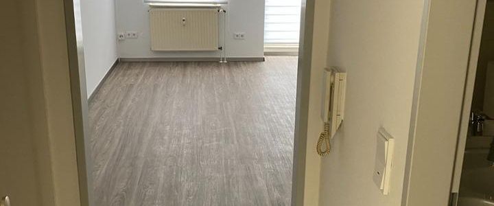 1 Zimmer, Kochnische, Bad, Uni-Nähe - Foto 1