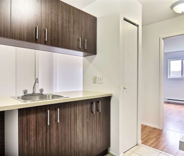 201 · 2e étage - Photo 3