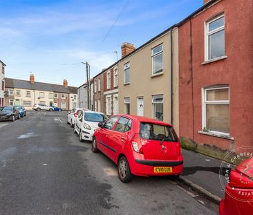 2 Bedroom House - Mid Terrace - Photo 2