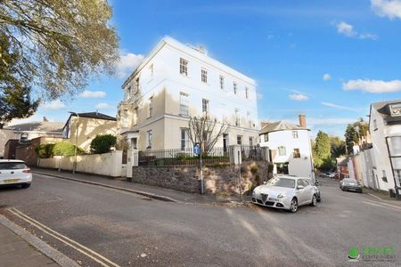 Melbourne Place - Photo 4