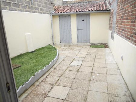 Location Maison 3 pièces 75m² BLENDECQUES 62575 - Photo 2