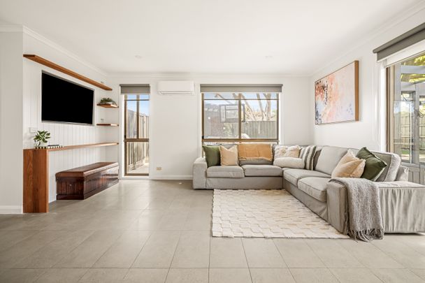 14 Jacana Drive, Carrum Downs VIC 3201 - House For Rent | Domain - Photo 1