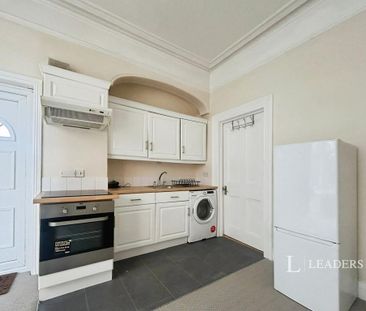 Studio to rent - Photo 4