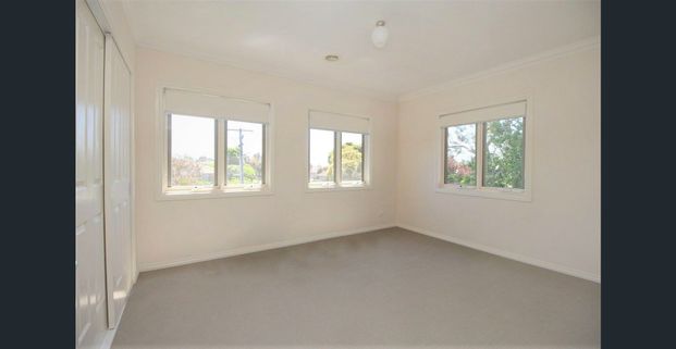 Modern Lifestyle in a Prime Central Location - Photo 1