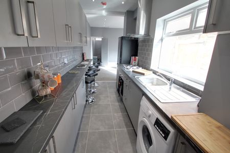 5 Bed Terraced House, Wolverton Road, LE3 - Photo 5