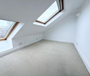 4 bedroom semi-detached house to rent - Photo 3