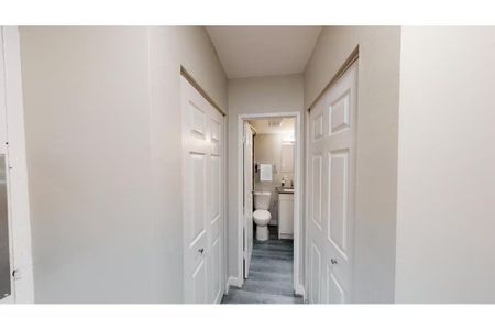 For Lease - 324 Cambridge Street, West Centre Town, Ontario - Photo 5