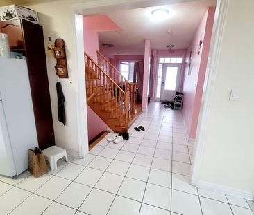 For Lease - 5 Pantomine Boulevard, Brampton, Ontario - Photo 5