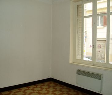 Appartement 2 pièces 45m2 MARSEILLE 4EME 700 euros - Photo 1