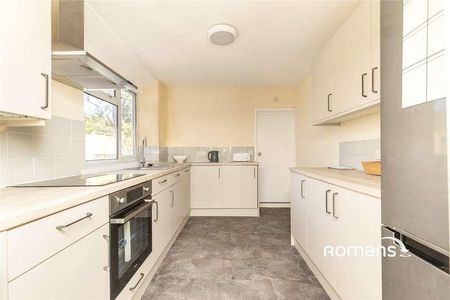 Nags Head Hill, Bristol, Somerset, BS5 - Photo 3