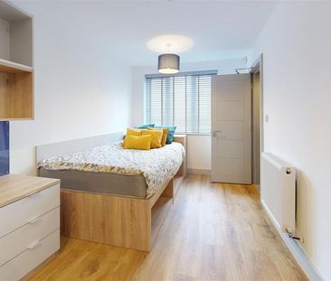 7 bedroom end of terrace house to rent - Photo 5