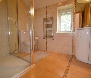 3 bedroom detached house to rent - Photo 2