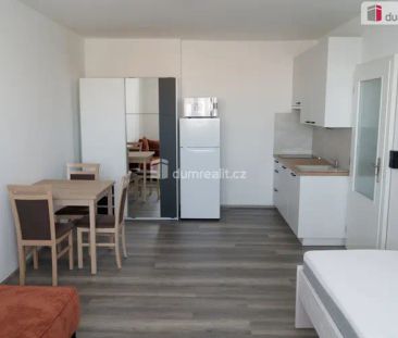 Velmi hezký byt 1+kk po rekonstrukci, Praha 8 - Střížkov - Photo 2