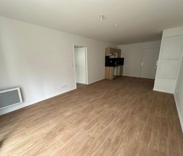 Location Appartement 2 pièces 47m² TOURS 37000 - Photo 3