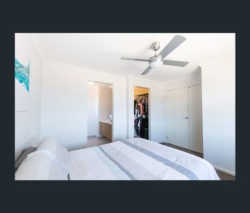 4 Dartnell Street, Cranbourne East, Vic 3977 - Photo 2