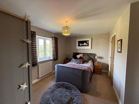 3 bedroom detached house to rent - Photo 5