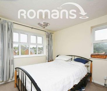 Thorley Court, Swindon, SN25 - Photo 2