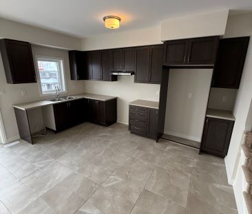 For Lease - 660 Colborne Street Unit# 156, Brantford, Ontario - Photo 6