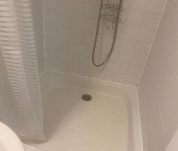 STUDIO A LOUER - PARIS 14EME ARRONDISSEMENT Raspail - 15.5 m - 950 € - Photo 4