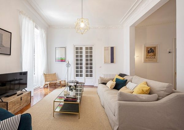 Plaza de Matute, Madrid, Community of Madrid 28012