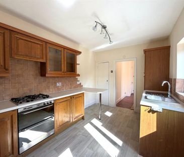 3 Bedroom Semi Detached To Let - Photo 6