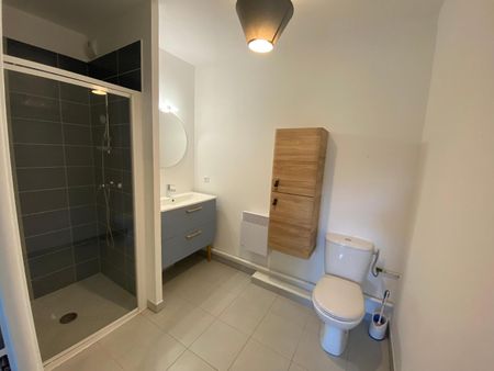 Location Appartement 2 pièces 39m² FREJUS 83600 - Photo 4