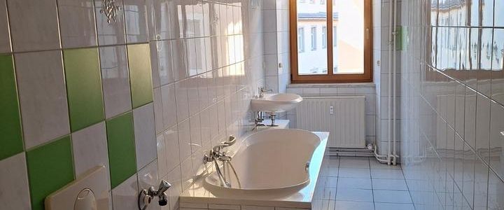 Wunderschöne sonnige 2-Raum-Wohnung am Altmarkt in Bischofswerda - Photo 1