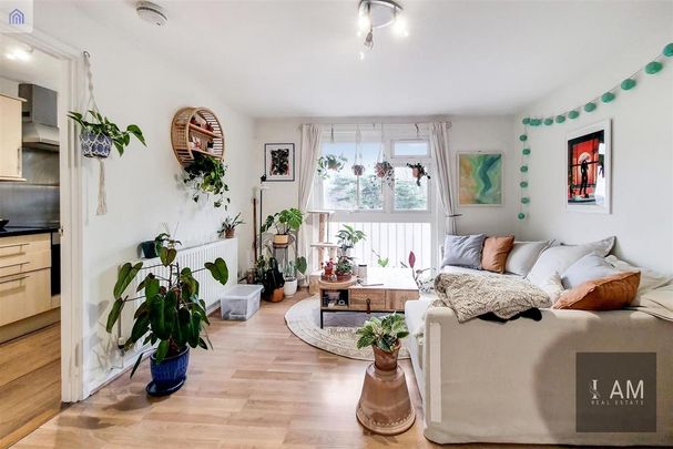 1 bedroom flat to rent - Photo 1