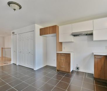 366 Rue St-Paul, J7C 2P4, Blainville - Photo 2
