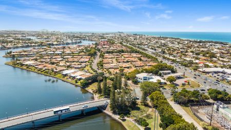 Coastal Living Just Moments to the Beach! - Photo 2