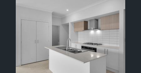 Modern 4-Bedroom Family Home in Crestmead! - Photo 4