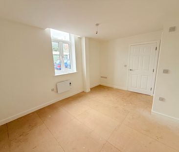 Sherborne Road, Yeovil, Somerset - Photo 4