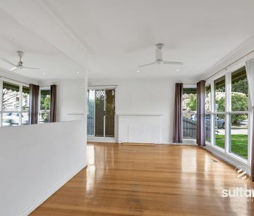 Comfortable Living in the Heart of Berwick - Photo 1