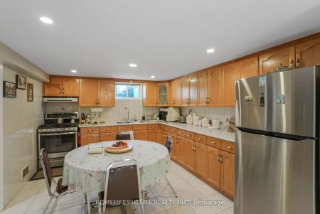 31 Scarden Avenue #2BR Bsmt - Photo 4