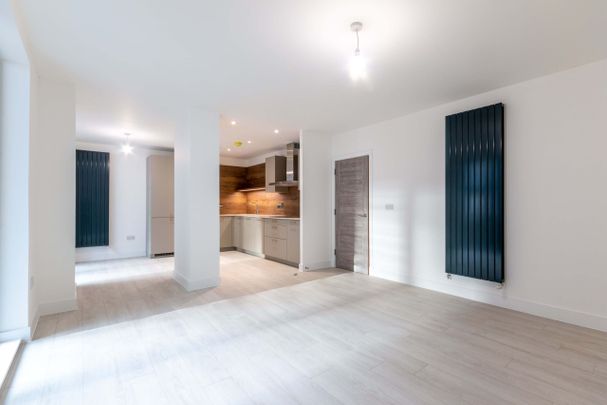 1472L Shoemakers Square, Edinburgh, EH8 8FW - Photo 1