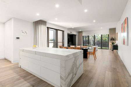 STUNNING BEACHSIDE RESIDENCE - Photo 3