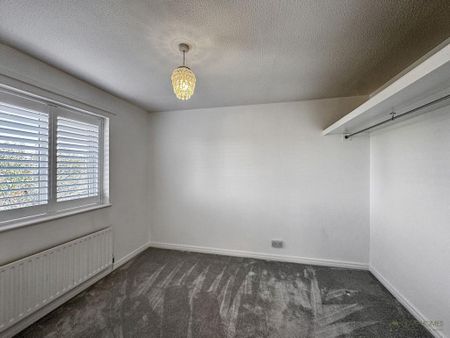 3 bedroom detached house to rent - Photo 4