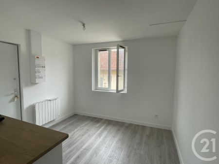 Location Appartement 2 pièces 29m² CAUDEBEC LES ELBEUF 76320 - Photo 2