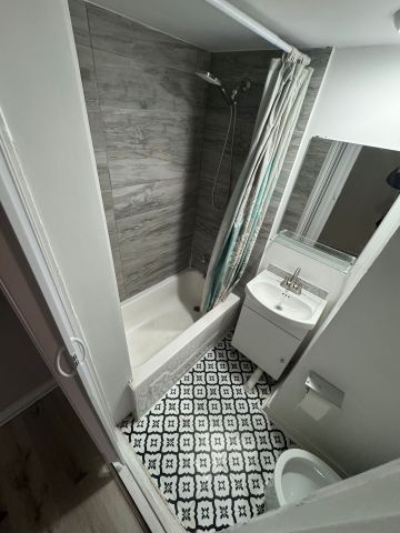 For Lease - 246 John Garland (Basement) Boulevard, Toronto, Ontario - Photo 5