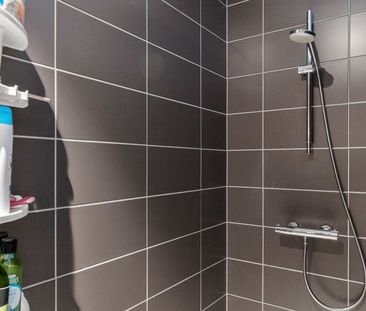 Gelijkvloers appartement met tuin en 2 autostaanplaatsen (1 ondergr... - Foto 6