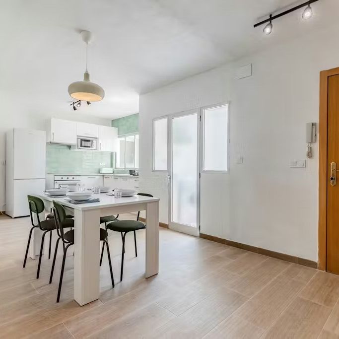 Carrer de Miguel Servet, Valencia, Valencian Community 46015 - Photo 1