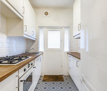 2 bedroom maisonette to rent - Photo 3