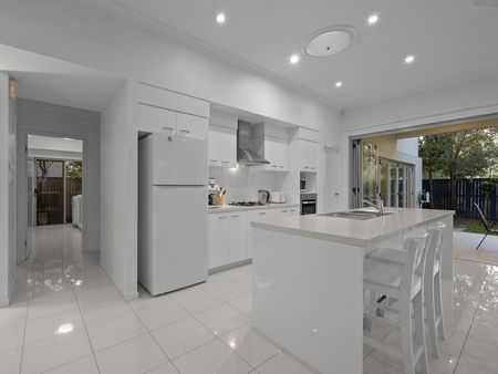 22 Kordan Boulevard, Raceview QLD 4305 - House For Rent | Domain - Photo 5